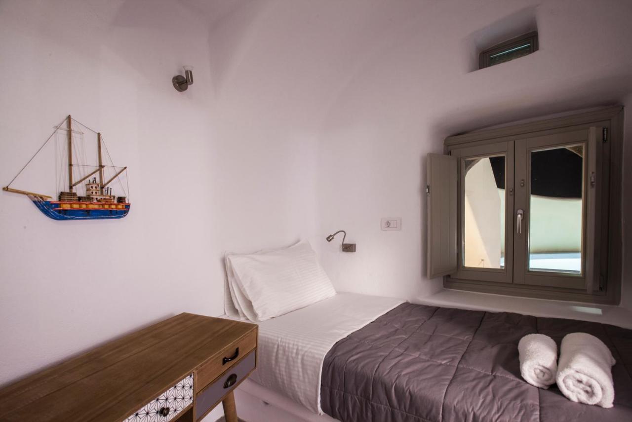 Cupola Suites Oia  Ngoại thất bức ảnh